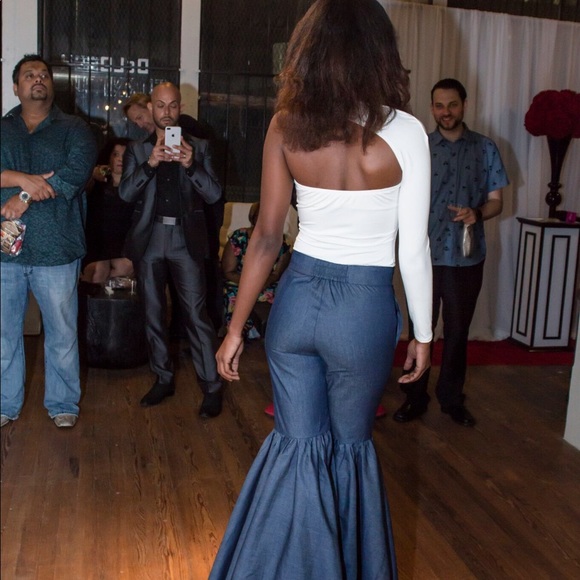 Body suit - Picture 2 of 2